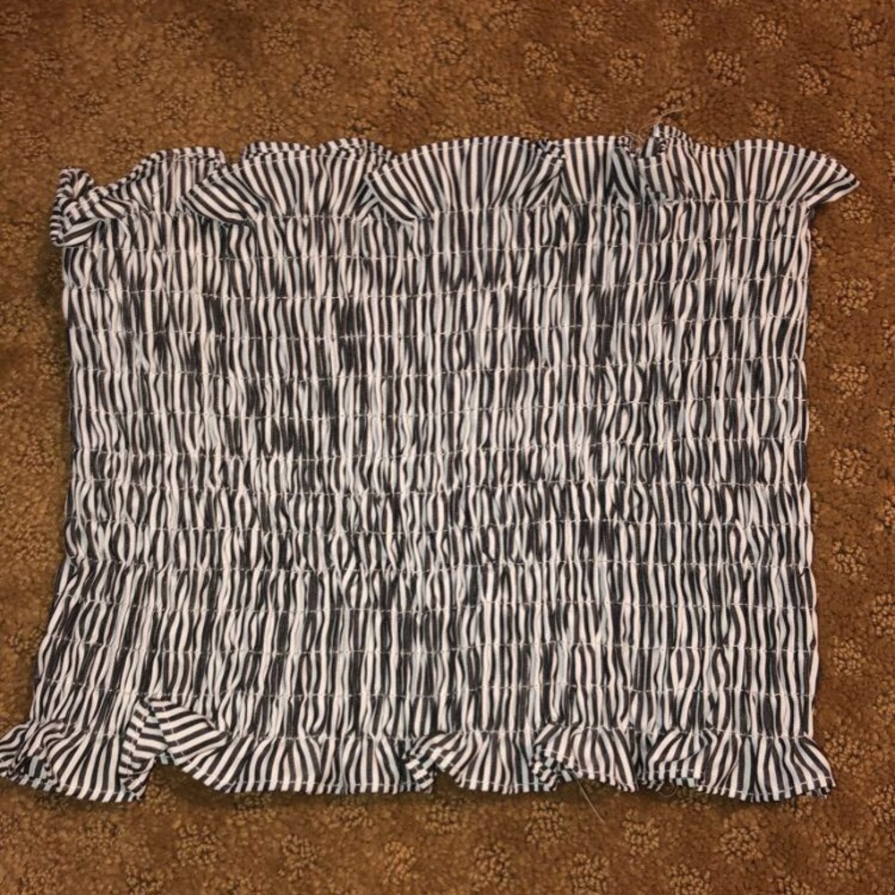 Black and white striped ribed tube top